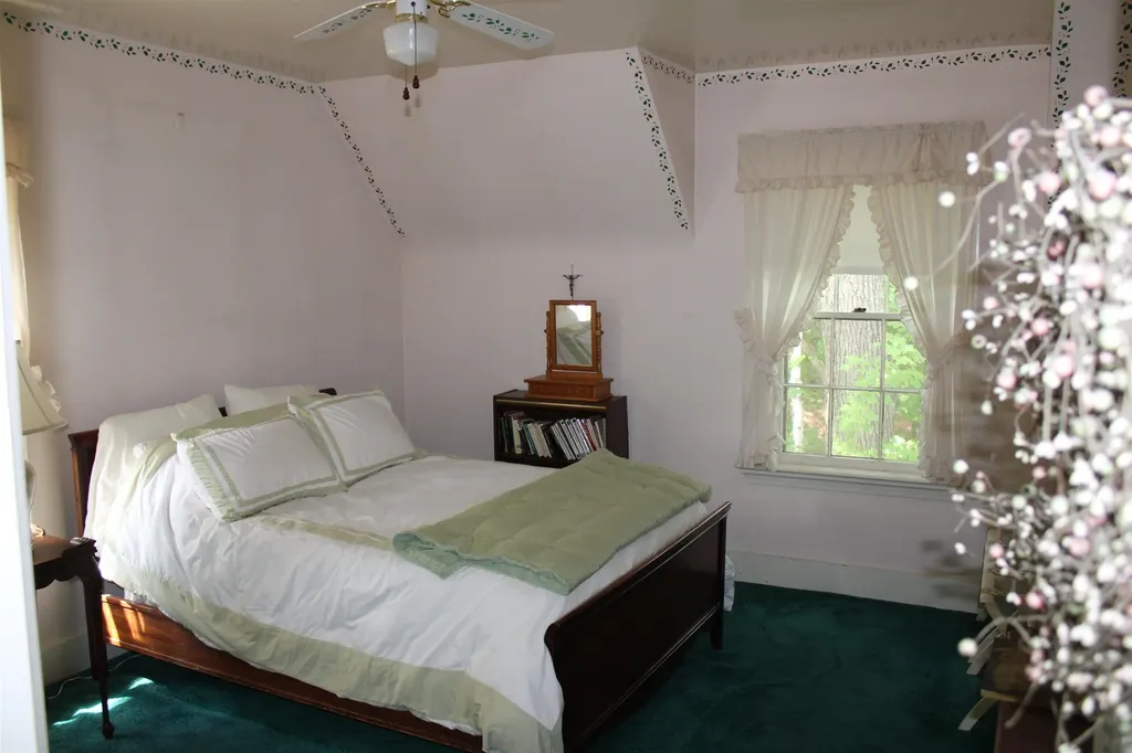 119 Summer Street St. Johnsbury VT 05819