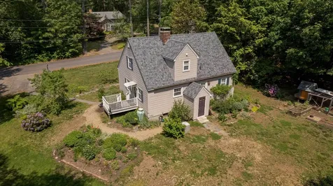 15 Allens Avenue Lee NH 03861