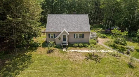 15 Allens Avenue Lee NH 03861