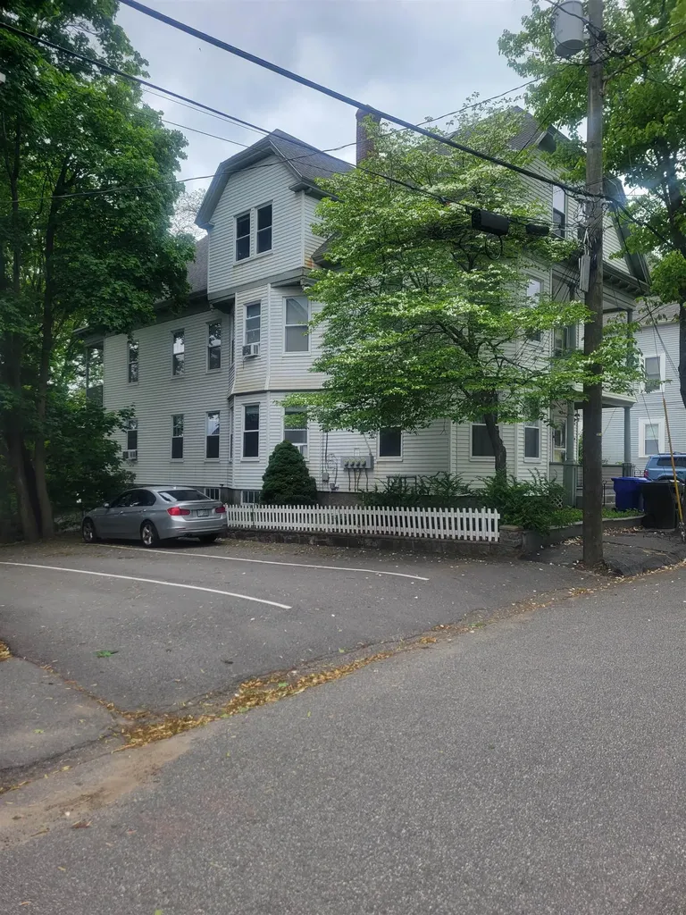 20-22 Buzzell Street Manchester NH 03103
