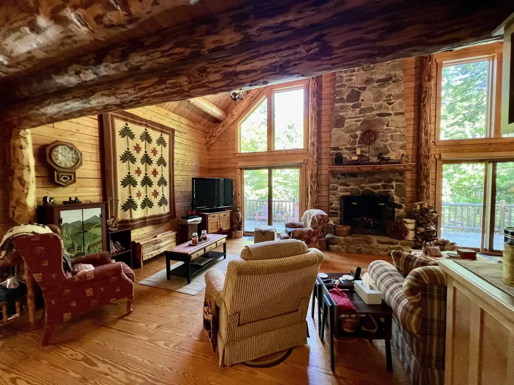 27 Stearns Avenue Wilmington VT 05363