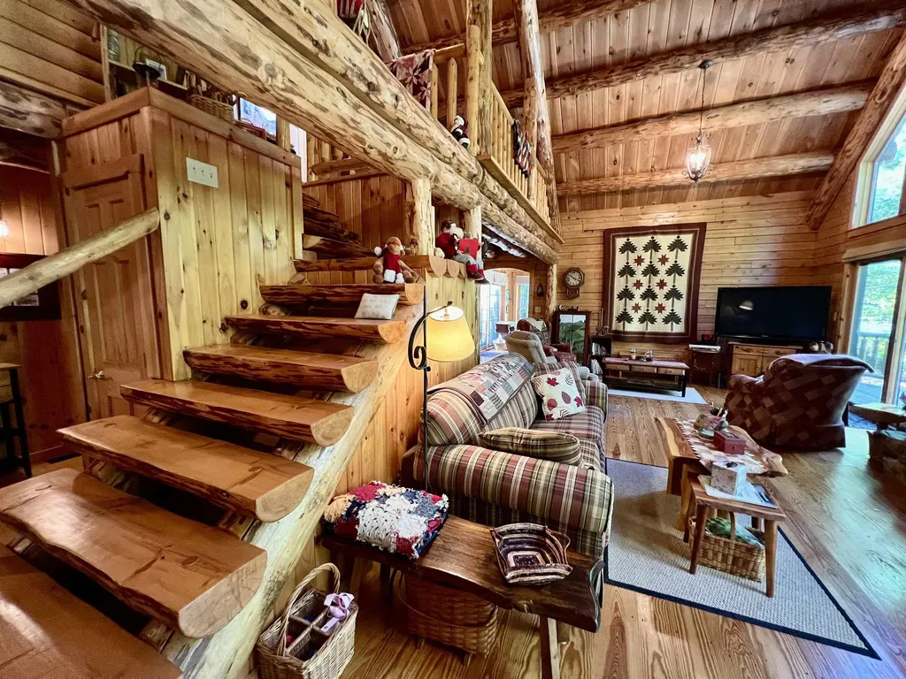 27 Stearns Avenue Wilmington VT 05363