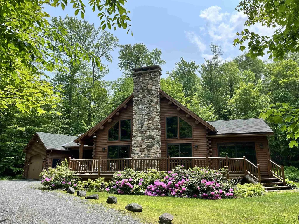 27 Stearns Avenue Wilmington VT 05363