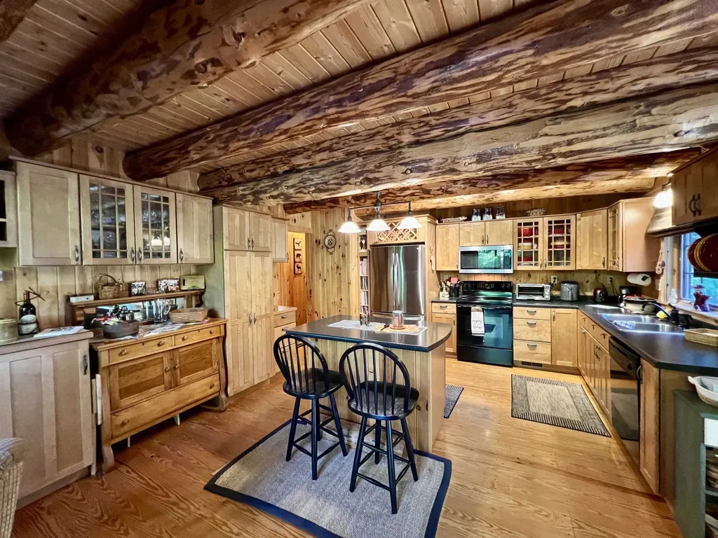 27 Stearns Avenue Wilmington VT 05363