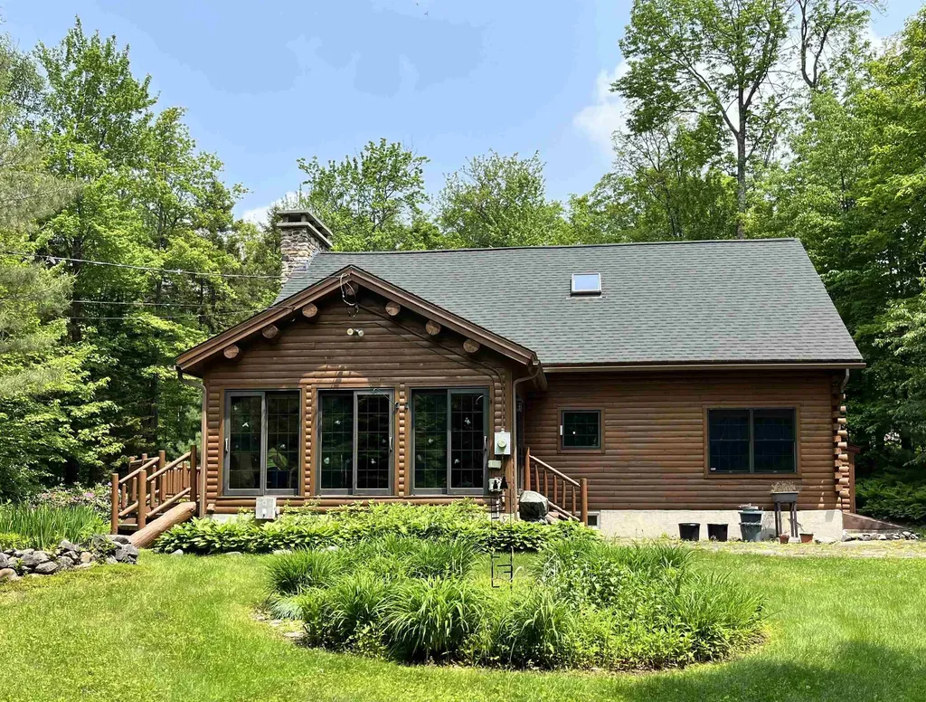 27 Stearns Avenue Wilmington VT 05363