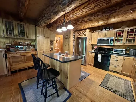 27 Stearns Avenue Wilmington VT 05363