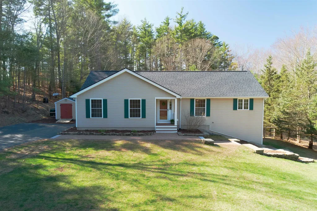 443 Wadleigh Falls Road Newmarket NH 03857