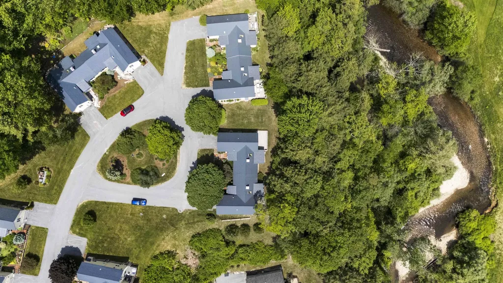 68 Owls Nest Circle Manchester VT 05254