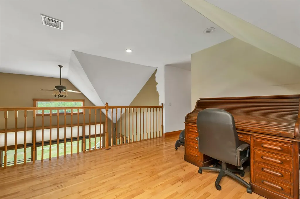 190 Ledge Hill Road Tuftonboro NH 03816