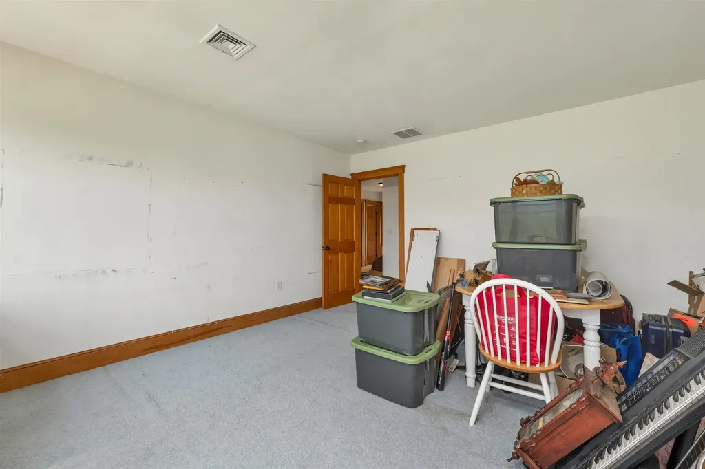 190 Ledge Hill Road Tuftonboro NH 03816