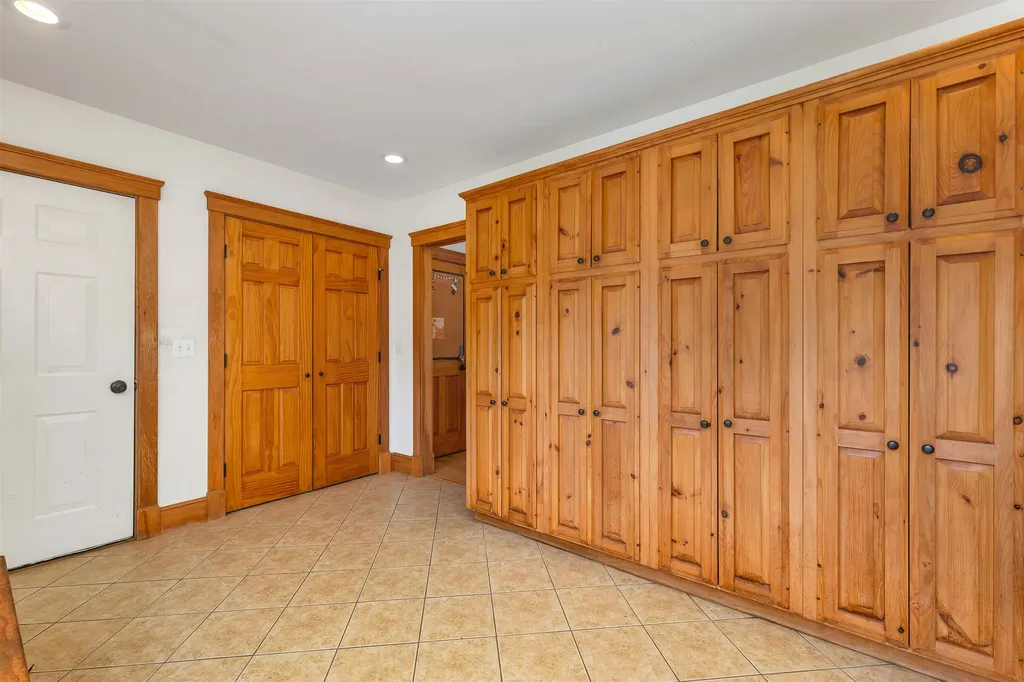 190 Ledge Hill Road Tuftonboro NH 03816