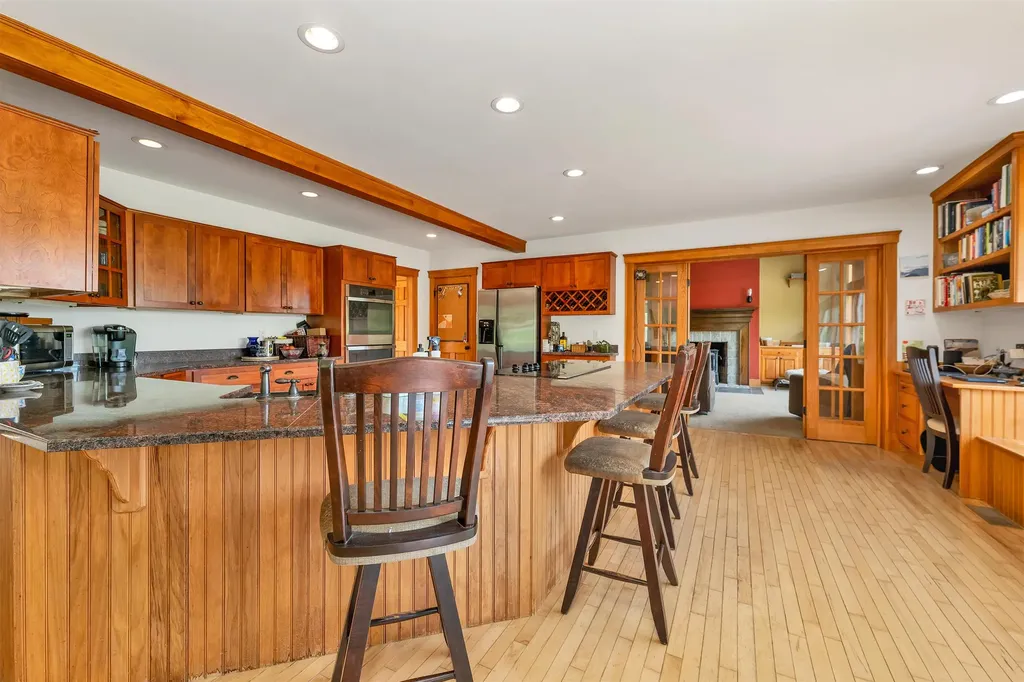 190 Ledge Hill Road Tuftonboro NH 03816