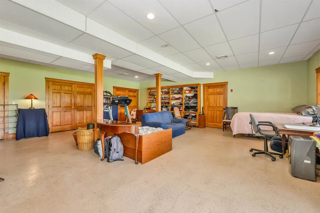 190 Ledge Hill Road Tuftonboro NH 03816