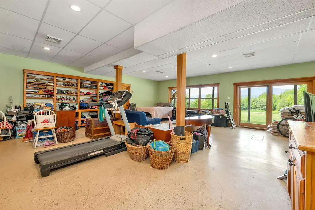 190 Ledge Hill Road Tuftonboro NH 03816