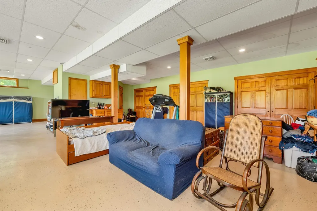 190 Ledge Hill Road Tuftonboro NH 03816