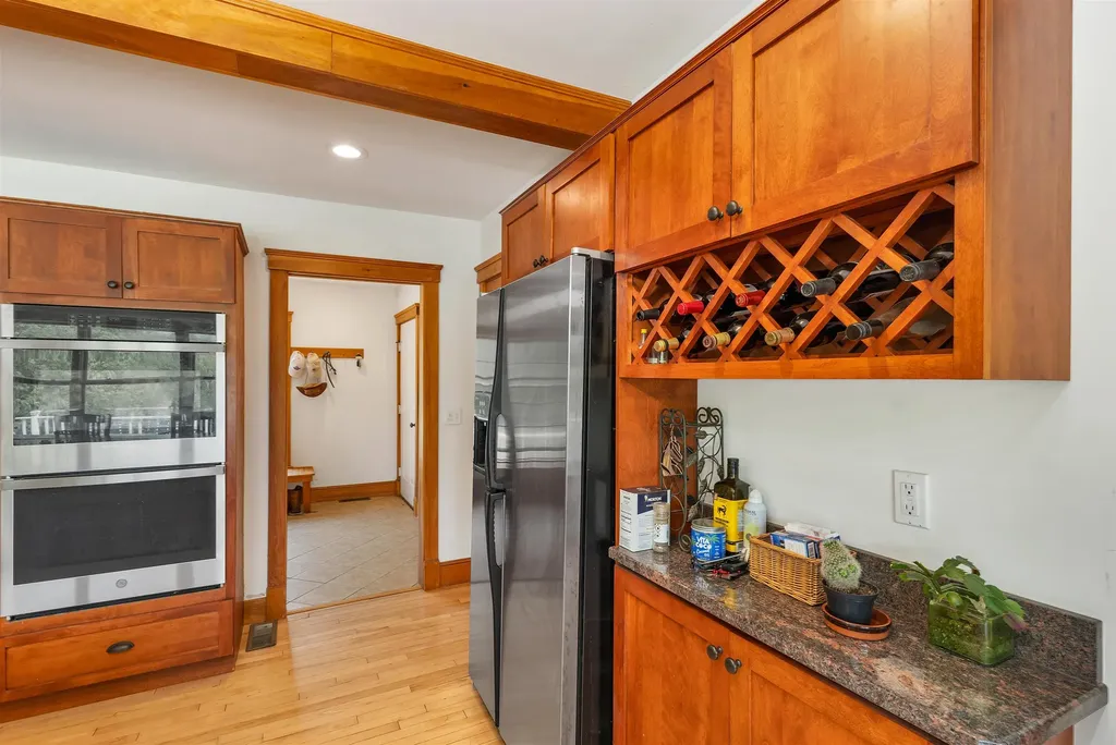 190 Ledge Hill Road Tuftonboro NH 03816