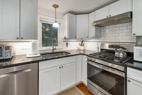 15 Mill Pond Lane Hampton NH 03842