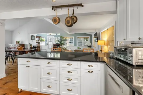 15 Mill Pond Lane Hampton NH 03842