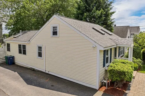 15 Mill Pond Lane Hampton NH 03842