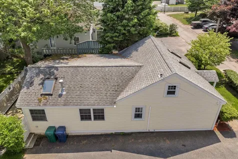 15 Mill Pond Lane Hampton NH 03842