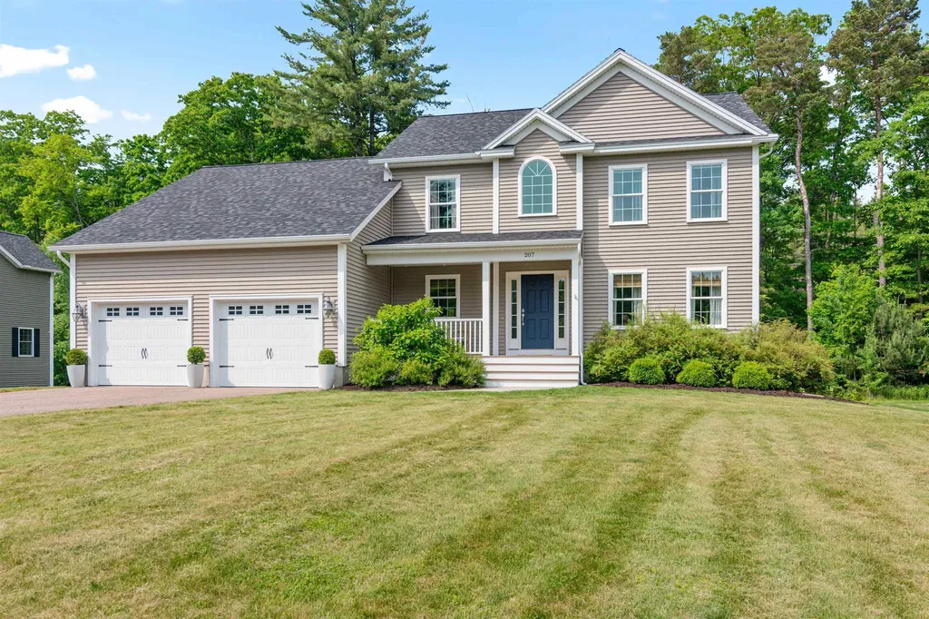 207 Walnut Grove Colchester VT 05446