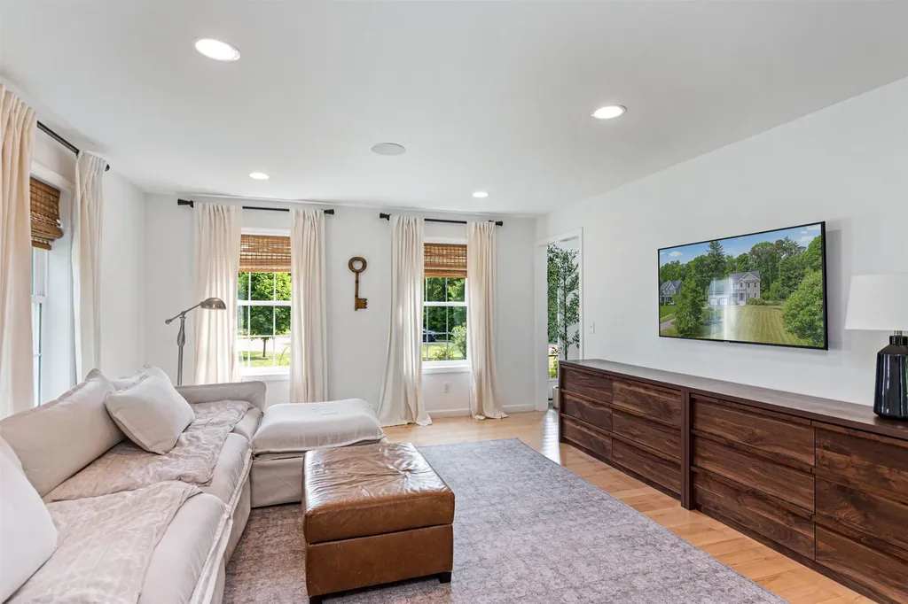 207 Walnut Grove Colchester VT 05446