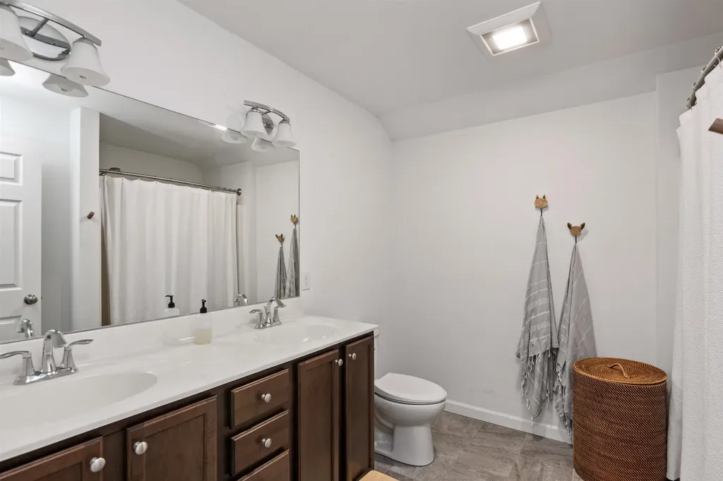 207 Walnut Grove Colchester VT 05446