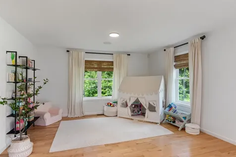 207 Walnut Grove Colchester VT 05446