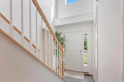 207 Walnut Grove Colchester VT 05446