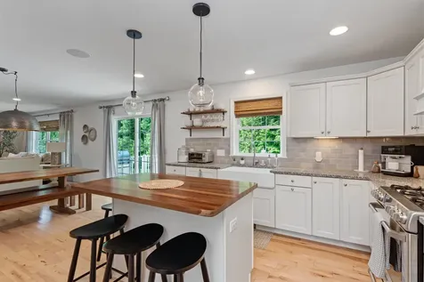 207 Walnut Grove Colchester VT 05446