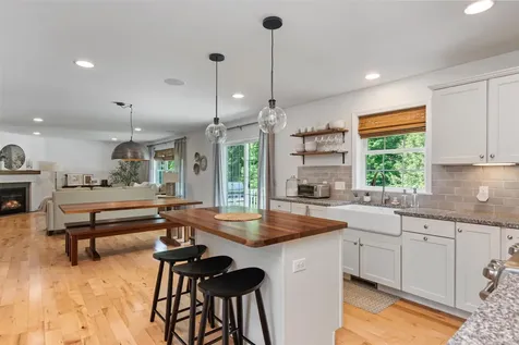 207 Walnut Grove Colchester VT 05446