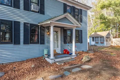 31 Old State Road Epping NH 03042