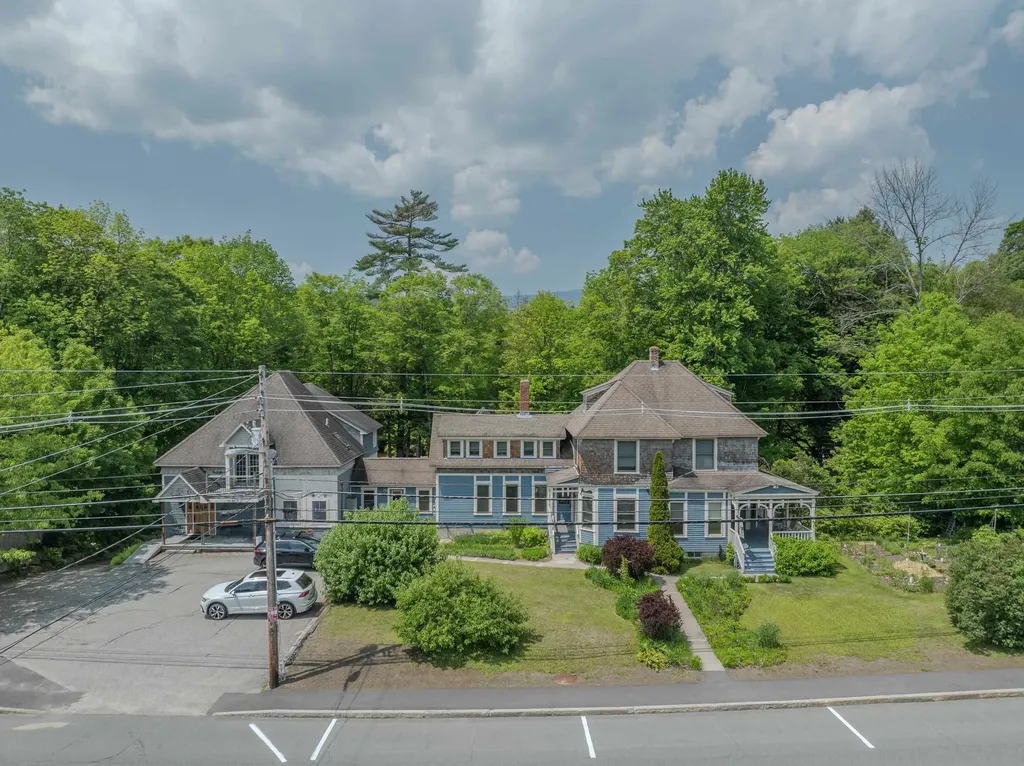 43 Main Street Woodstock NH 03262