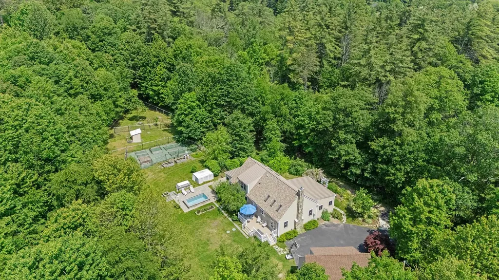 109 Temple Road Wilton NH 03086