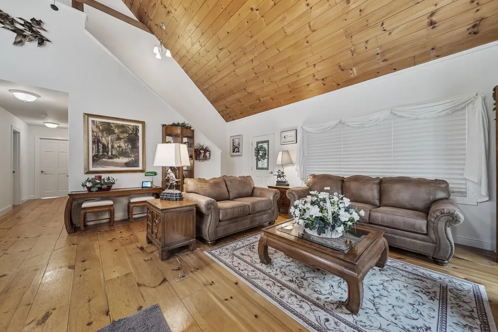 109 Temple Road Wilton NH 03086