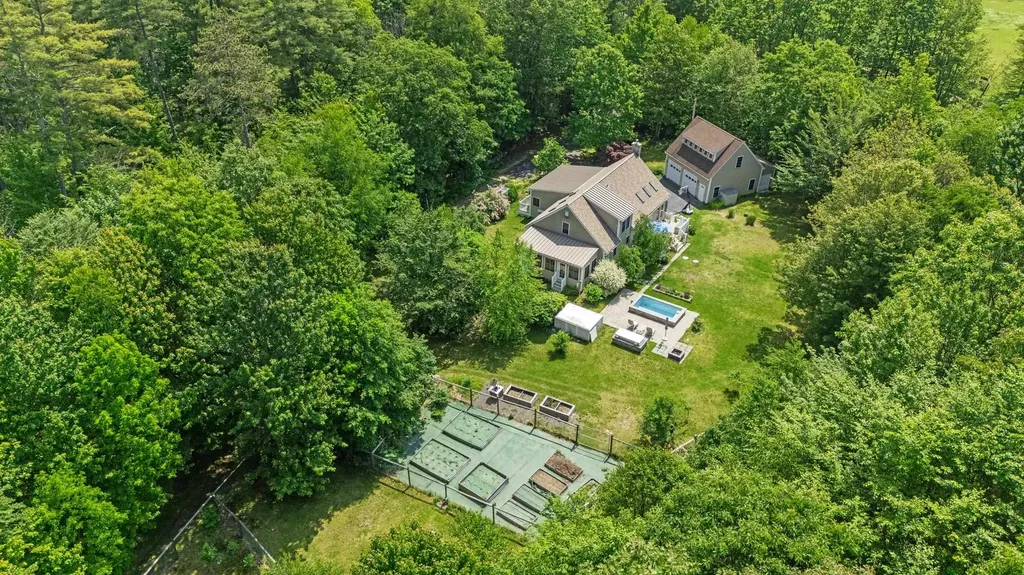 109 Temple Road Wilton NH 03086