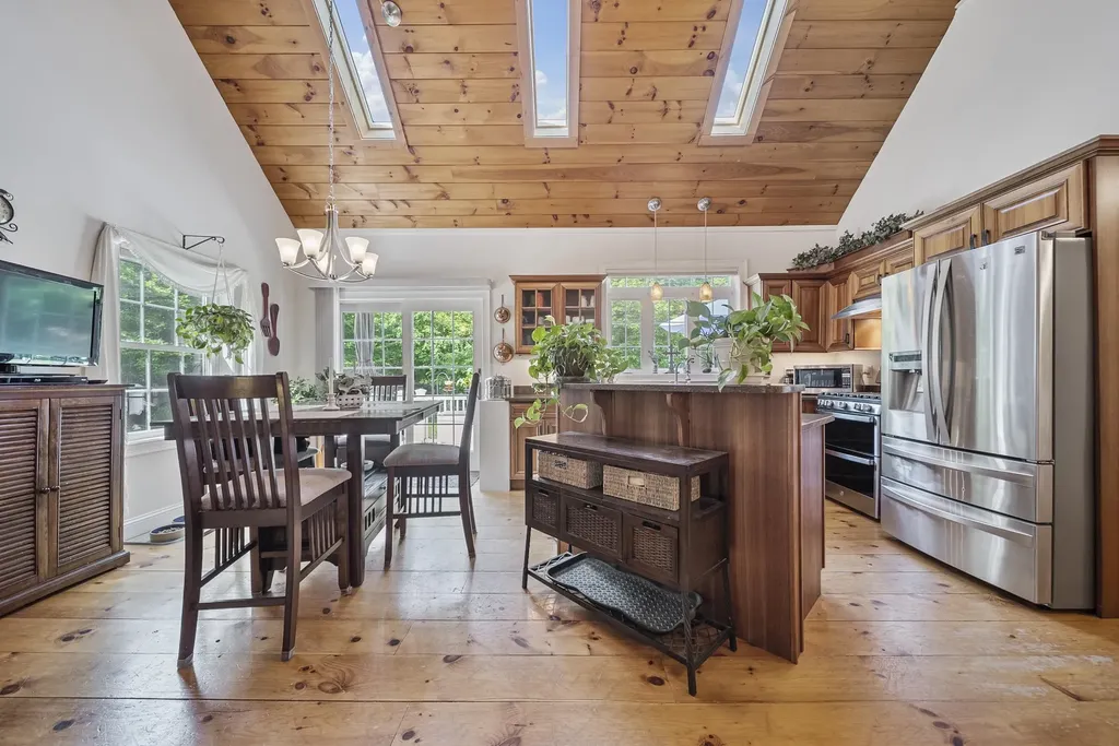 109 Temple Road Wilton NH 03086
