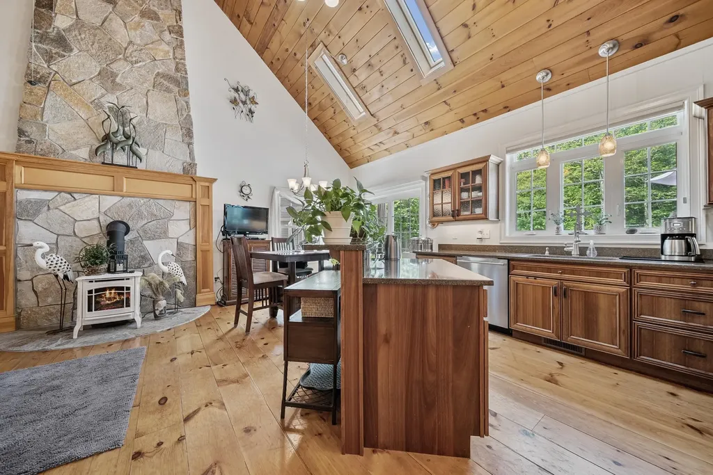 109 Temple Road Wilton NH 03086