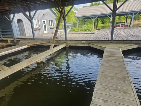 197 Farrants Point Newport City VT 05855