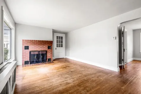 33 Hayes Avenue Manchester NH 03103