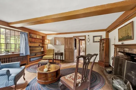 73 Mammoth Road Pelham NH 03076