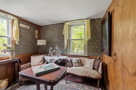 73 Mammoth Road Pelham NH 03076