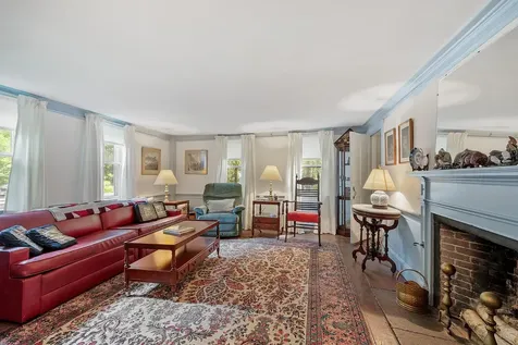 73 Mammoth Road Pelham NH 03076