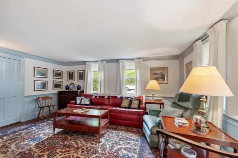 73 Mammoth Road Pelham NH 03076
