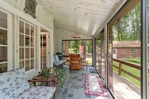 73 Mammoth Road Pelham NH 03076
