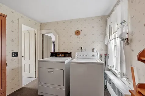 73 Mammoth Road Pelham NH 03076