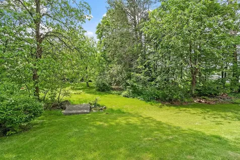 73 Mammoth Road Pelham NH 03076
