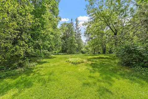 73 Mammoth Road Pelham NH 03076