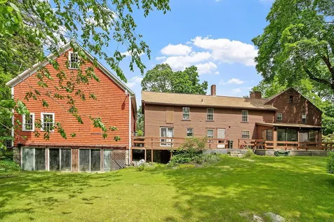 73 Mammoth Road Pelham NH 03076