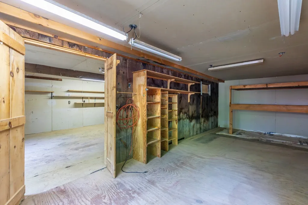 2277 Vt Route 30 Jamaica VT 05343